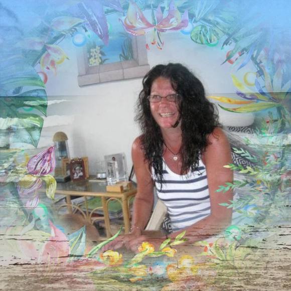 Meet your Posher, Susan - Picture 1 of 1